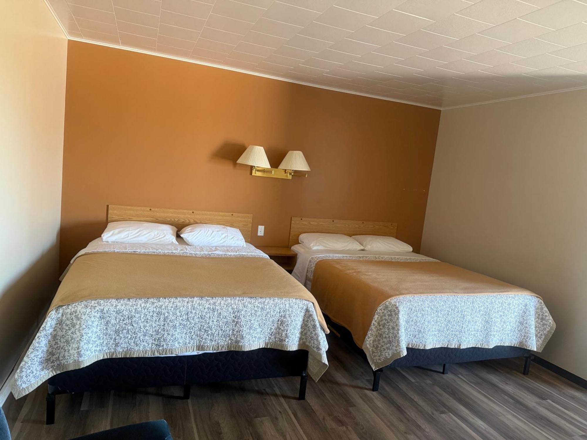 Le Campagnard Hotel Matane Exterior photo